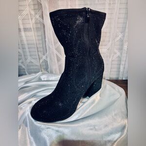 BOOT DALE Torrid 9 WW Stretch Embellished Black Bootie Worn 1 time to See Taylor